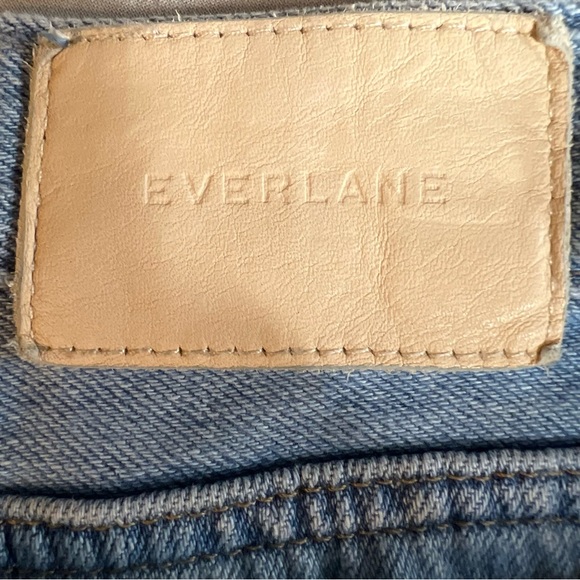 EVERLANE JEANS, Women’s Sz 31 Reg., Blue Lt. Wash Super-Soft Straight Leg Jeans. - Picture 13 of 13